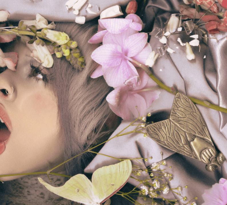 Reviewing Melanie Martinez’s new single,&nbsp;POSSESSION